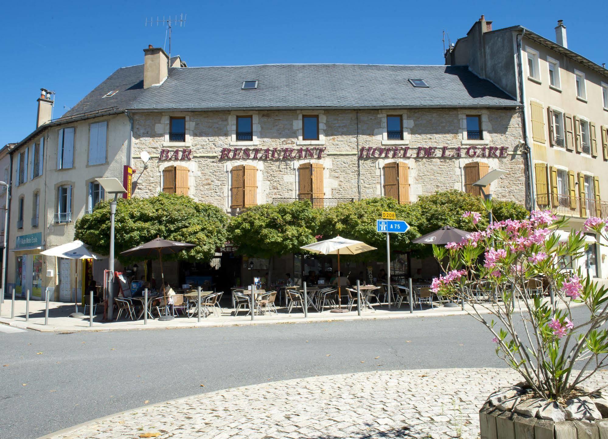 Hotel De La Gare Sévérac-le-Château エクステリア 写真