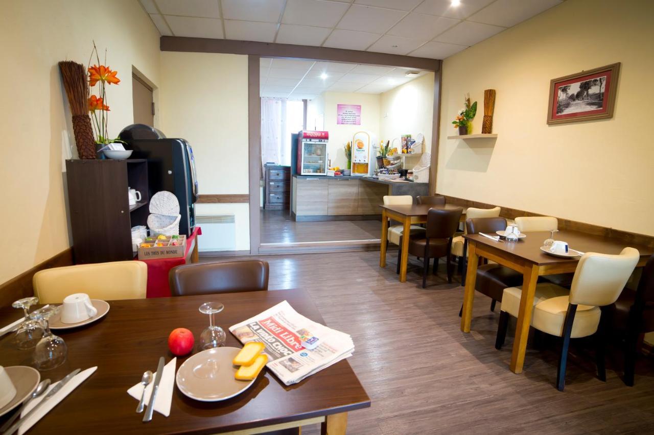 Hotel De La Gare Sévérac-le-Château エクステリア 写真